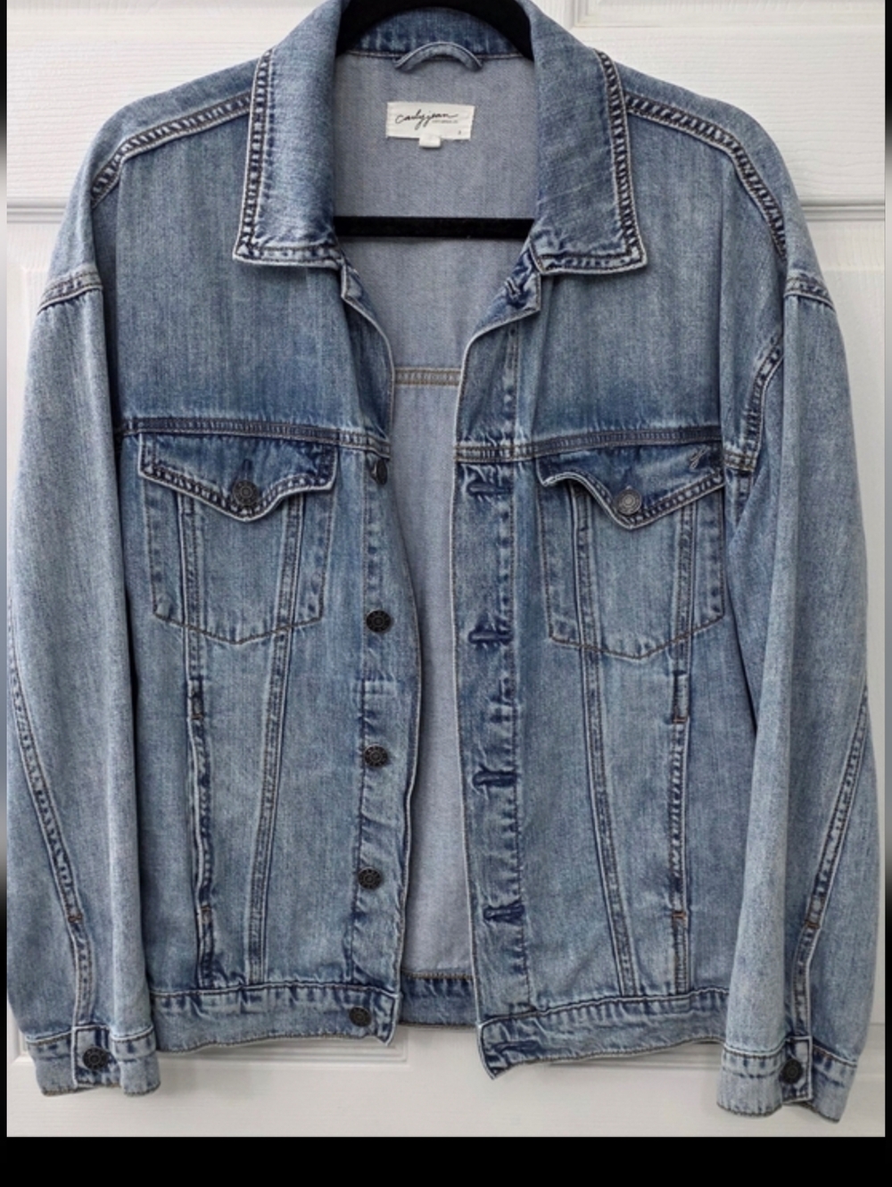 CJLA Hunter Jean Jacket In Light Wash- Casual Oversized. Small.